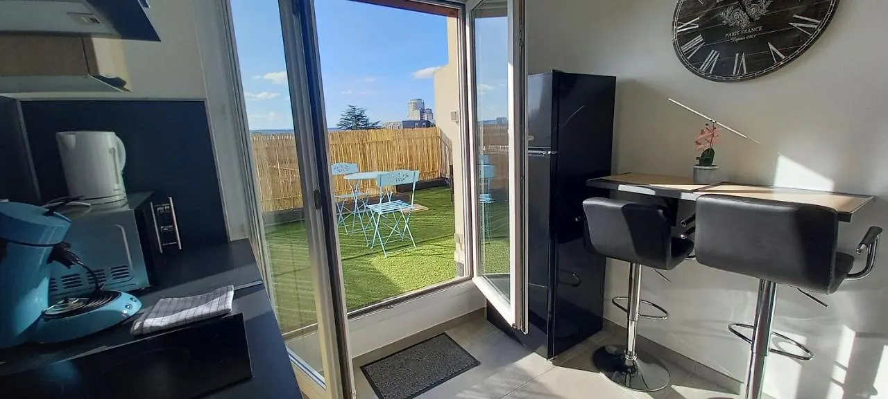Le Belvedere Dernier Etage Avec Terrasse Wifi Fibre Apartment Tarbes
