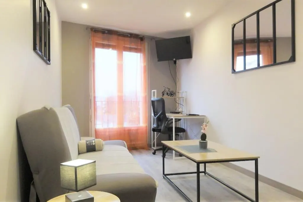 Le Belvedere Dernier Etage Avec Terrasse Wifi Fibre Apartment Tarbes