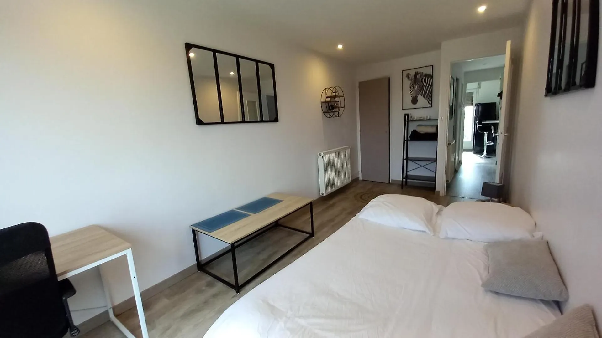 Le Belvedere Dernier Etage Avec Terrasse Wifi Fibre Apartment Tarbes